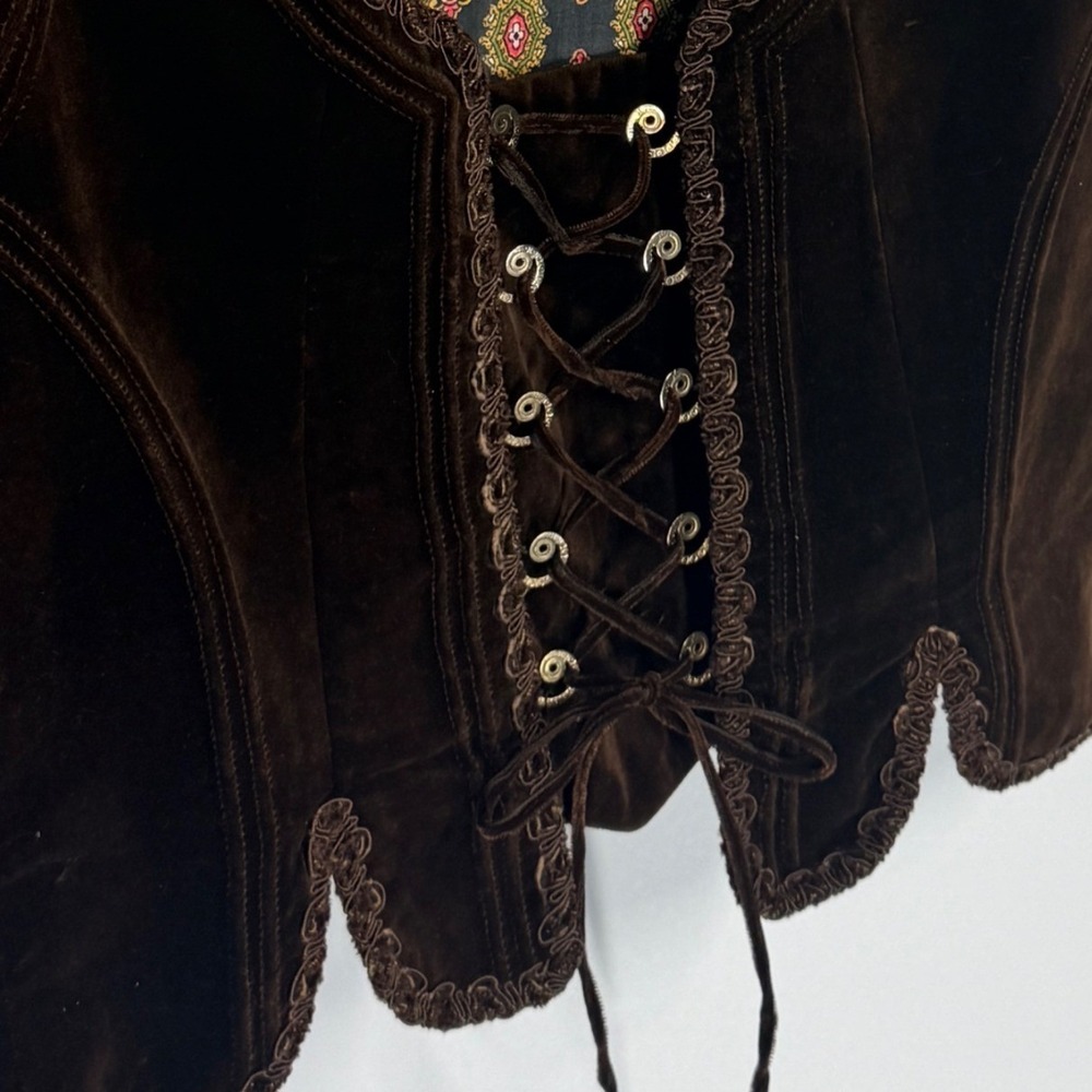 Vintage Tiroler Dirndl Trachten Velvet Vest Brown Lace Up Austrian Womens - Picture 6 of 16